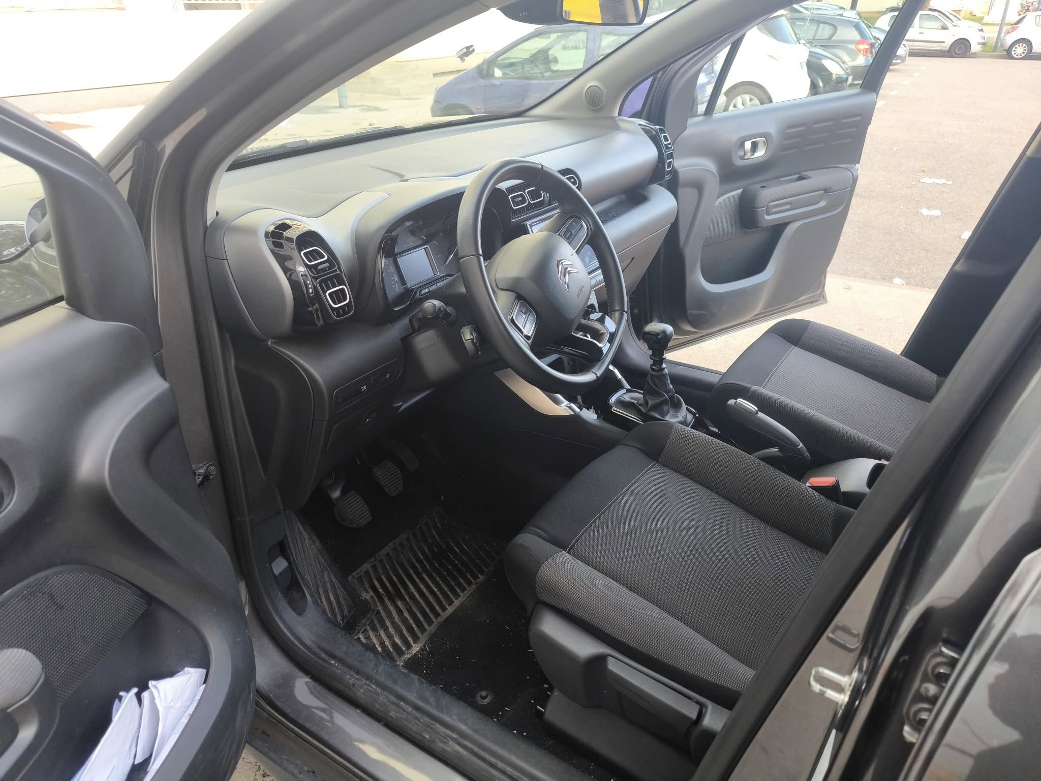 Après nettoyage intérieur voiture à Toulon - résultat impeccable